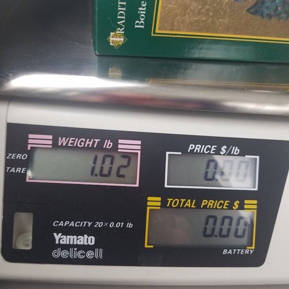 Traditions Porcelain Nutcracker Decorative Keepsake Trinket Box Gold Trim hinged - Picture 8 of 8